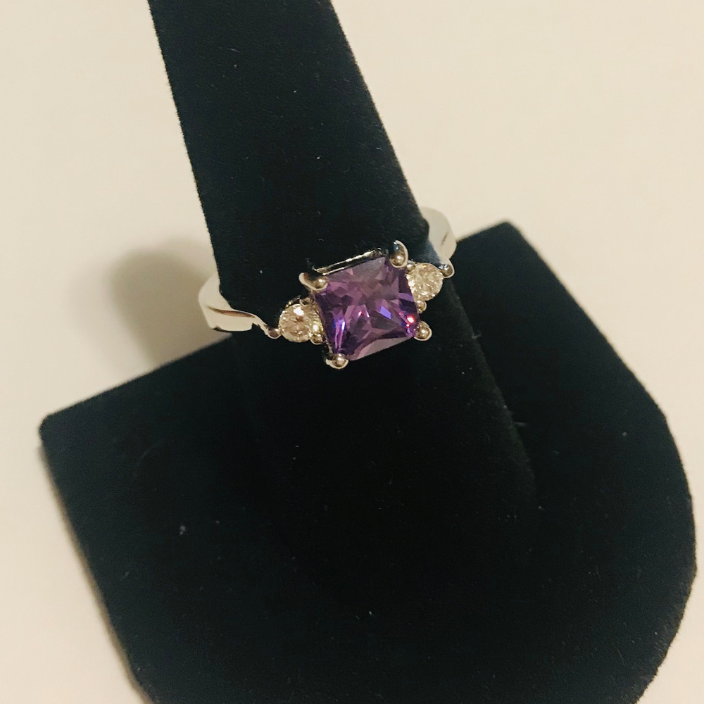 LADIES SIMULATED AMETHYST & RHINESTONE RING SZ 9